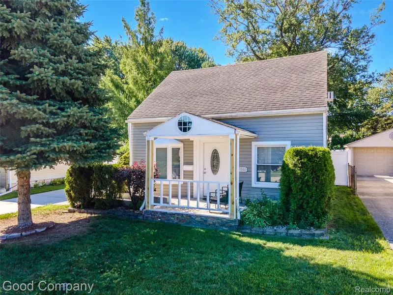 22000 Fresard ST, Stclairshorescity_macomb, MI 48080