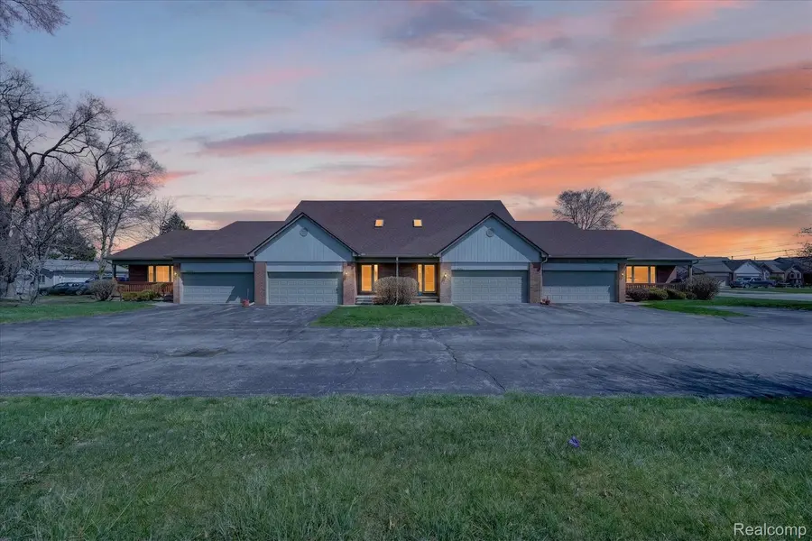 31924 Joseph Anthony CT, Warrencity_macomb, MI 48093