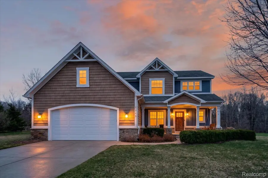 1215 Riverside ST, Milfordvillage_oakland, MI 48381