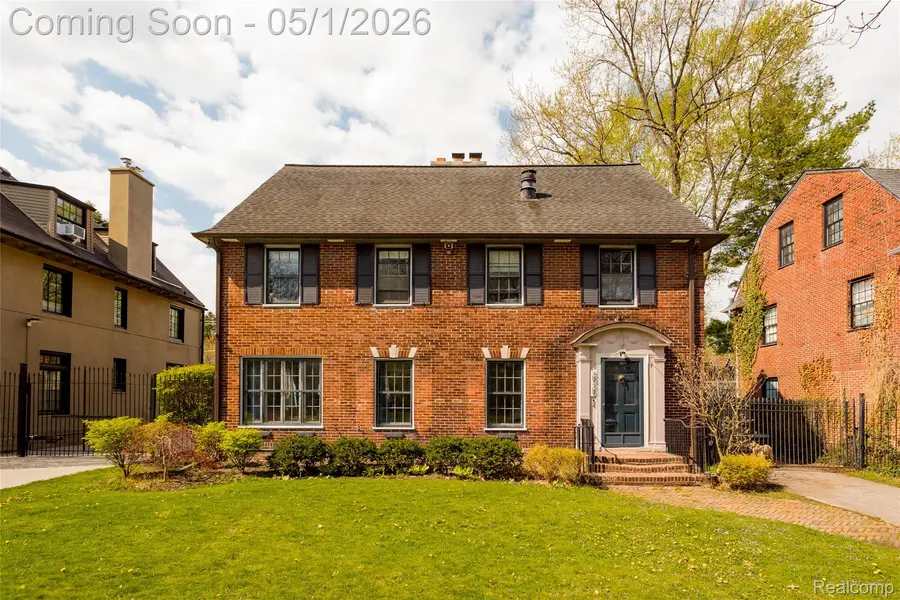 2929 Burns ST, Detroitcity_wayne, MI 48214