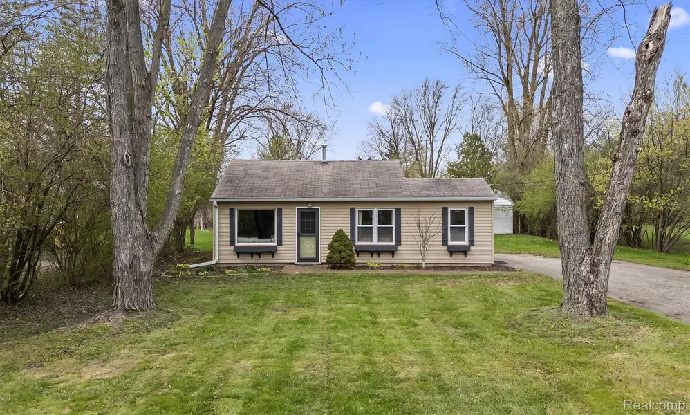 1816 June AVE, Rochesterhillscity_oakland, MI 48309