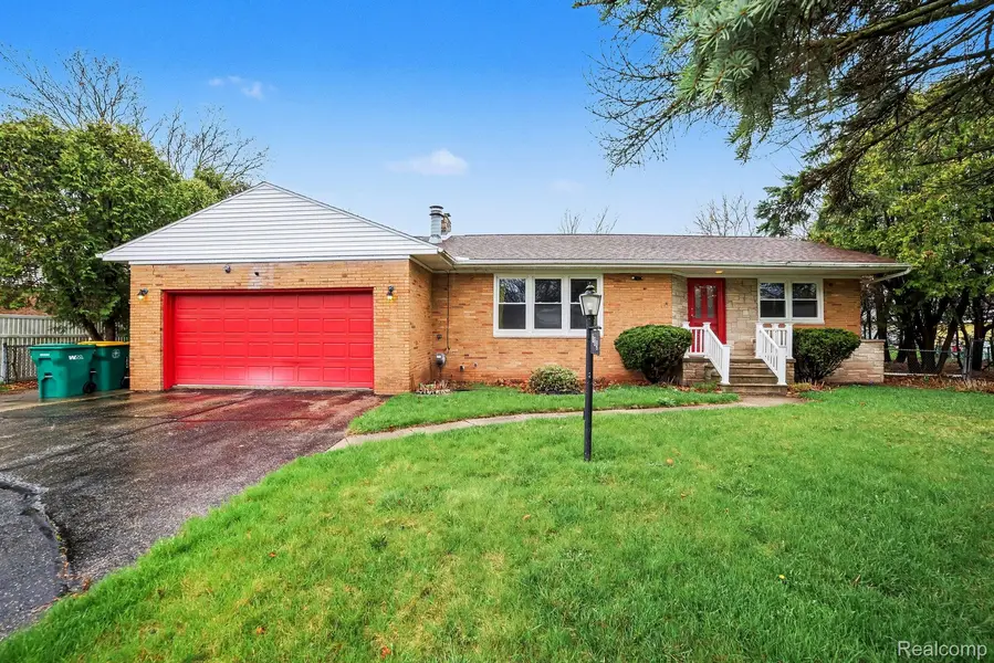 705 Handy DR, Bangorchartertownship_bay, MI 48706