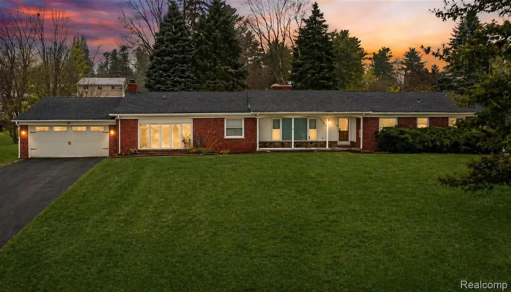 6380 Wellesley TER, Clarkstoncity_oakland, MI 48346