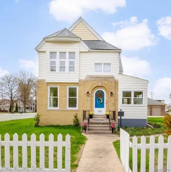 3352 4th, Wyandottecity_wayne, MI 48192