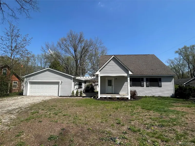 3165 Chenoa ST, Commercechartertownship_oakland, MI 48382