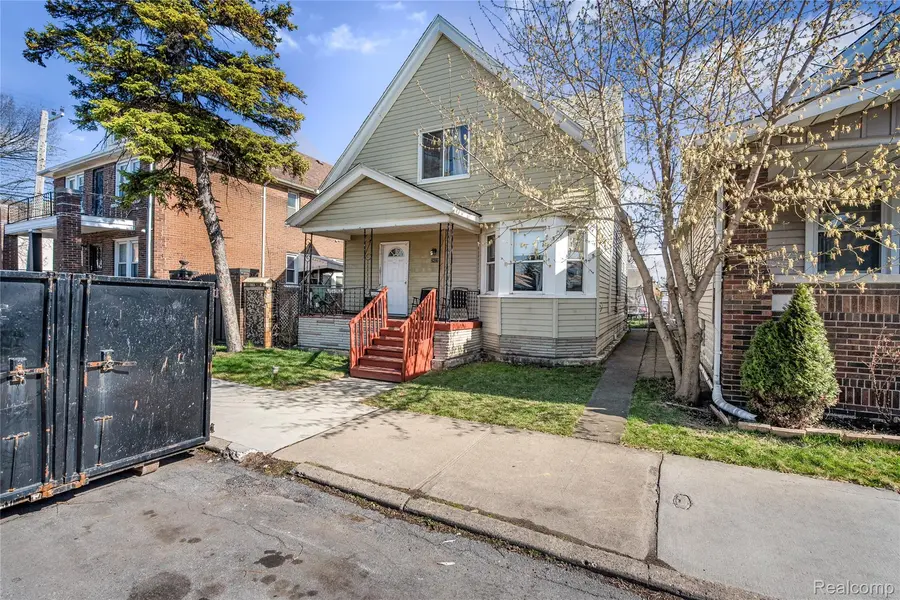 2422 Commor ST, Hamtramckcity_wayne, MI 48212