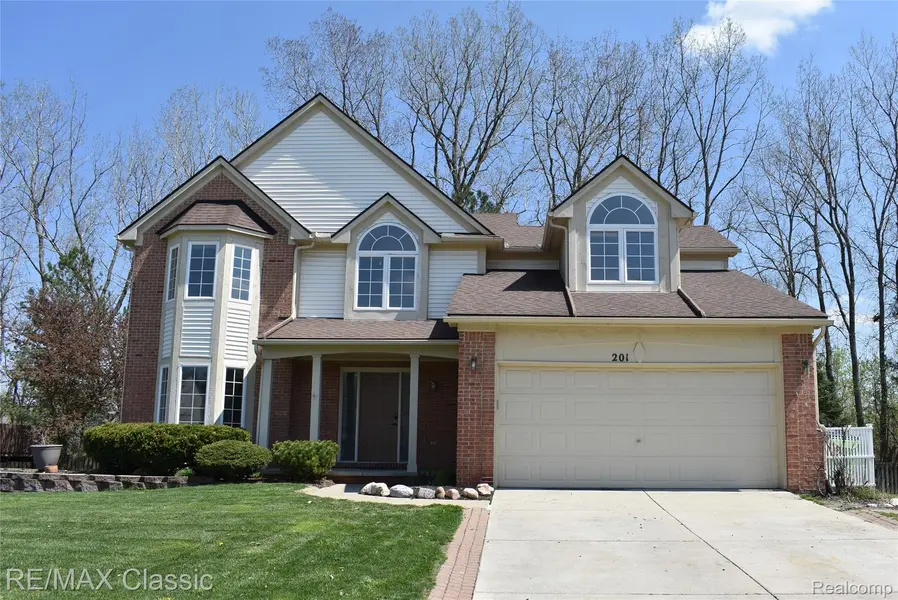 201 Columbia DR, Southlyoncity_oakland, MI 48178