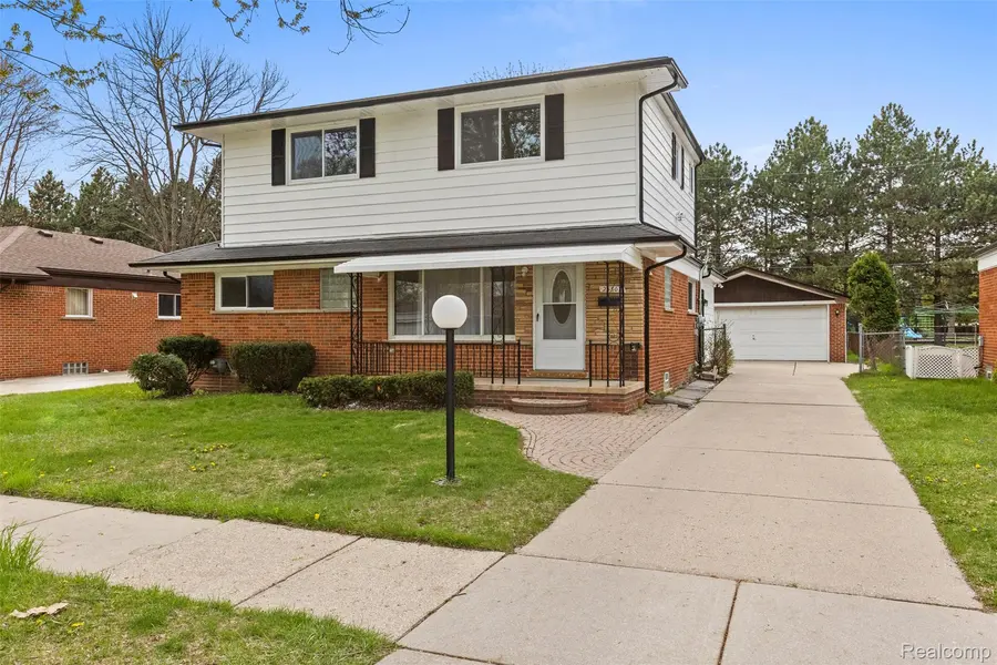 25807 Audrey AVE, Warrencity_macomb, MI 48091