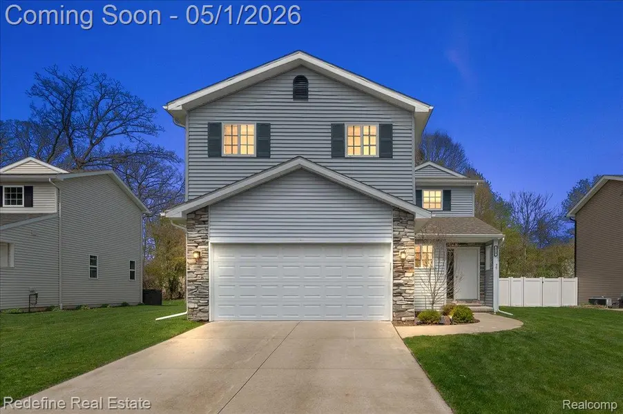 310 Fountain Park DR, Waterfordchartertownship_oakland, MI 48327