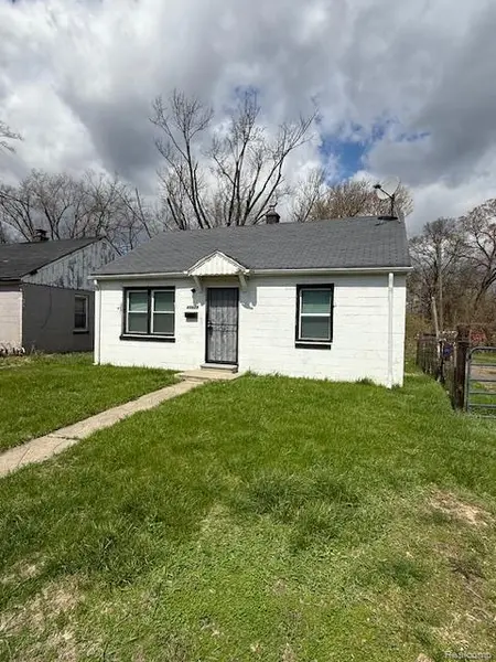 21530 W Davison ST, Detroitcity_wayne, MI 48223