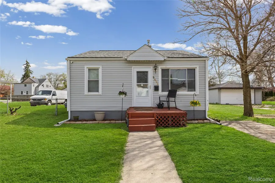 8436 Prospect AVE, Warrencity_macomb, MI 48089