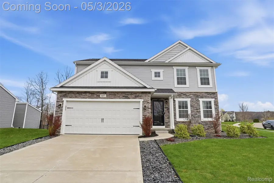 657 Autumn Valley DR, Brandonchartertownship_oakland, MI 48462