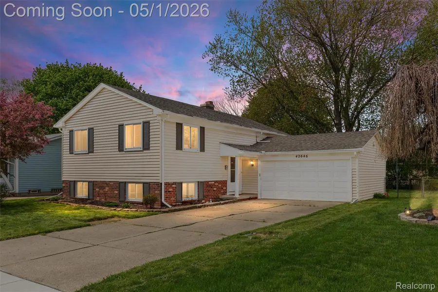 42646 Somerset DR, Cantonchartertownship_wayne, MI 48187
