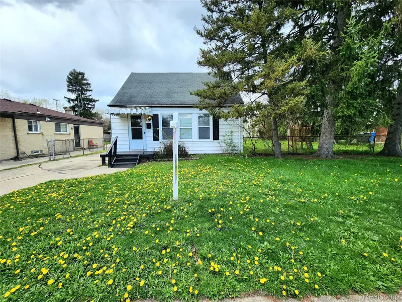 6147 Whitefield ST, Dearbornheightscity_wayne, MI 48127