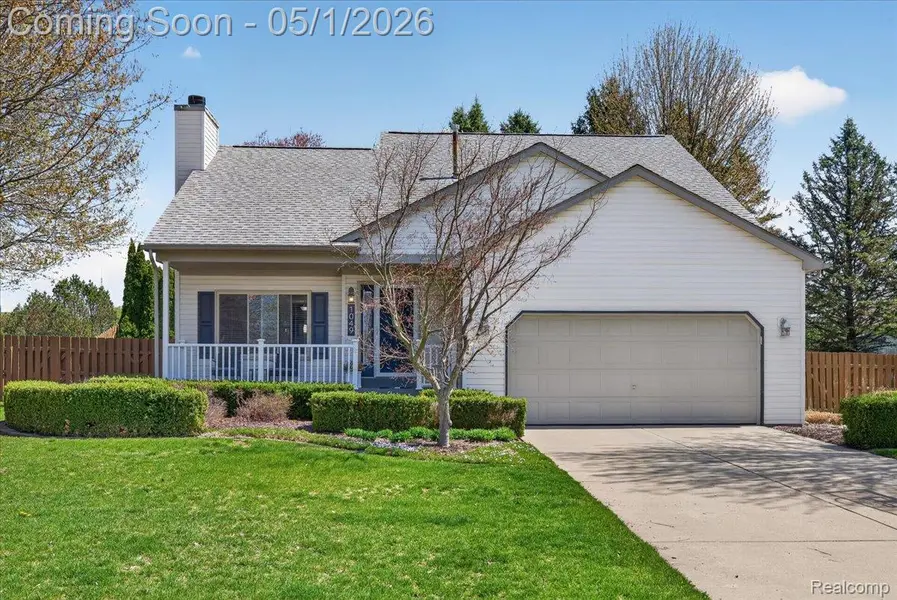 1049 Yale DR, Oxfordchartertownship_oakland, MI 48371