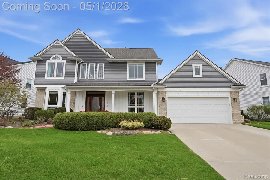 1054 Colt LN, Southlyoncity_oakland, MI 48178
