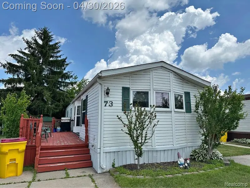 831 N Pontiac TRL #73, Walledlakecity_oakland, MI 48390