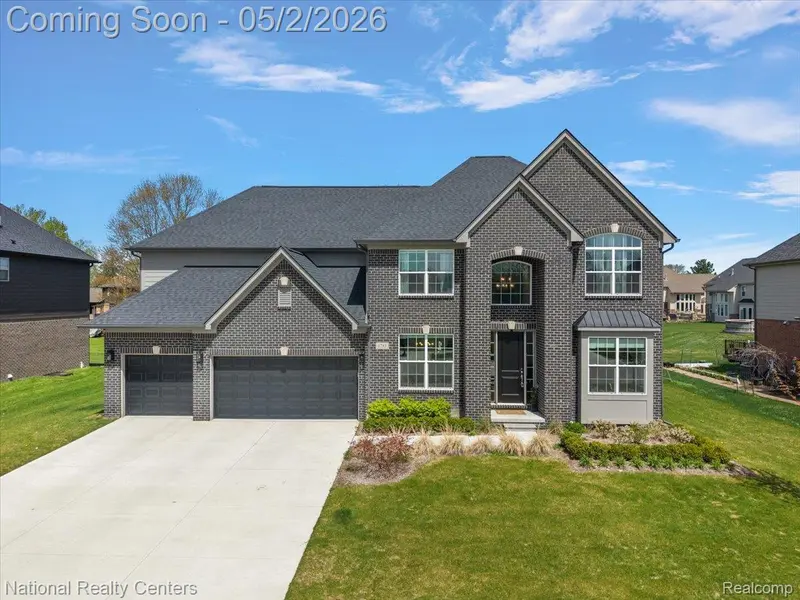 1283 Bloomingdale DR, Troycity_oakland, MI 48085