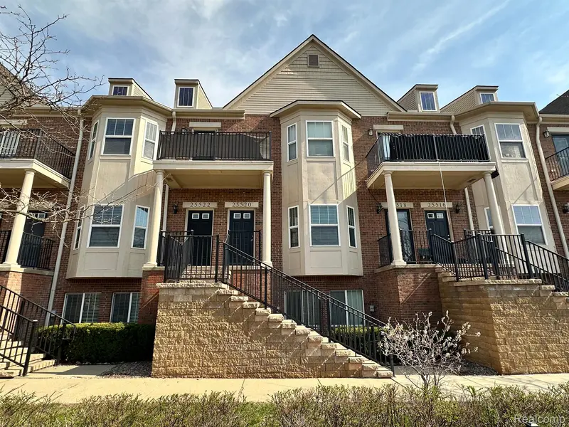 25520 PORTICO LN, Novicity_oakland, MI 48375