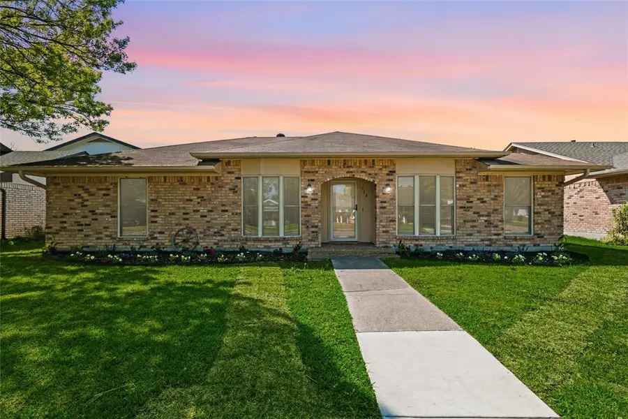 714 Royal Oaks Drive, Garland, TX 75040