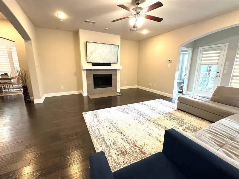 408 Palamedes Street, Lewisville, TX 75056