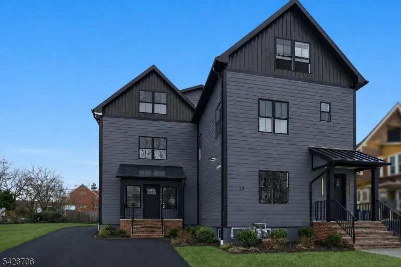 28 Irving St, Montclair Twp., NJ 07042