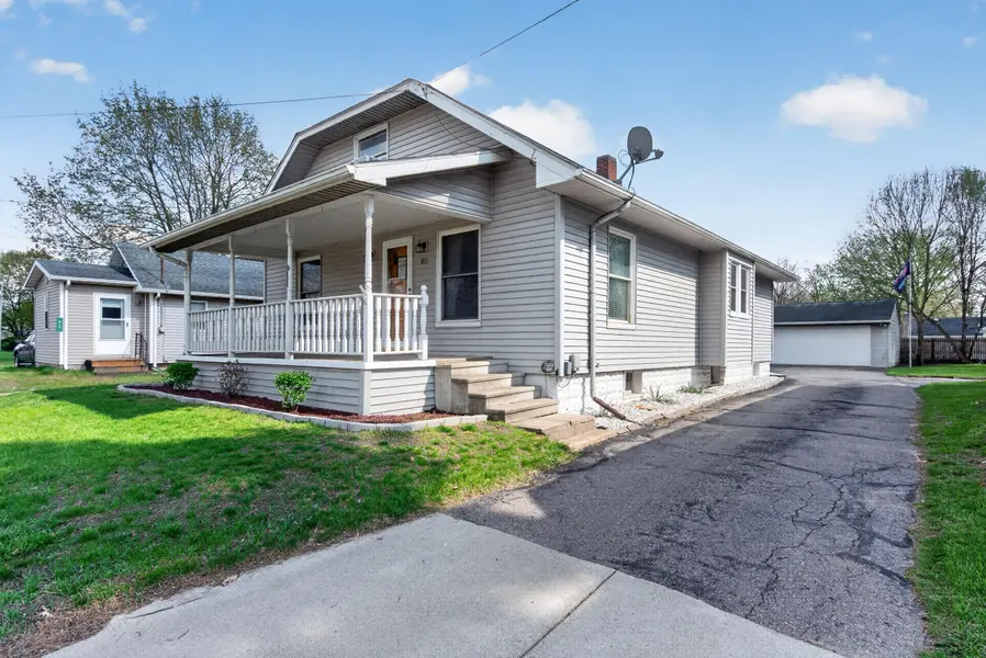 911 E Mcdevitt AVE, Summittownship_jackson, MI 49203