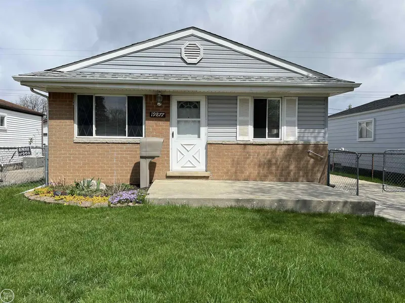 19877 Woodward ST, Clintonchartertownship_macomb, MI 48035