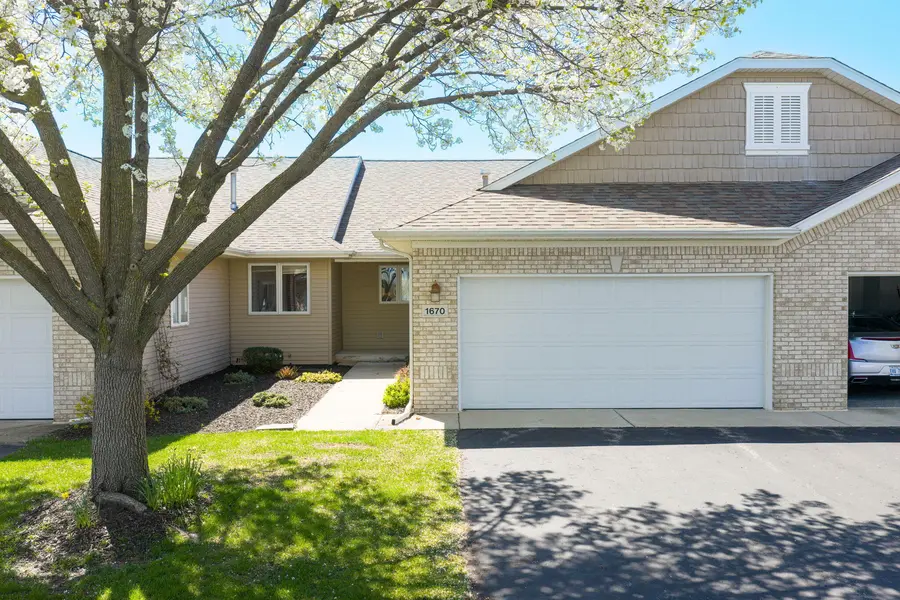 1670 Lisa DR SW, Byrontownship_kent, MI 49315