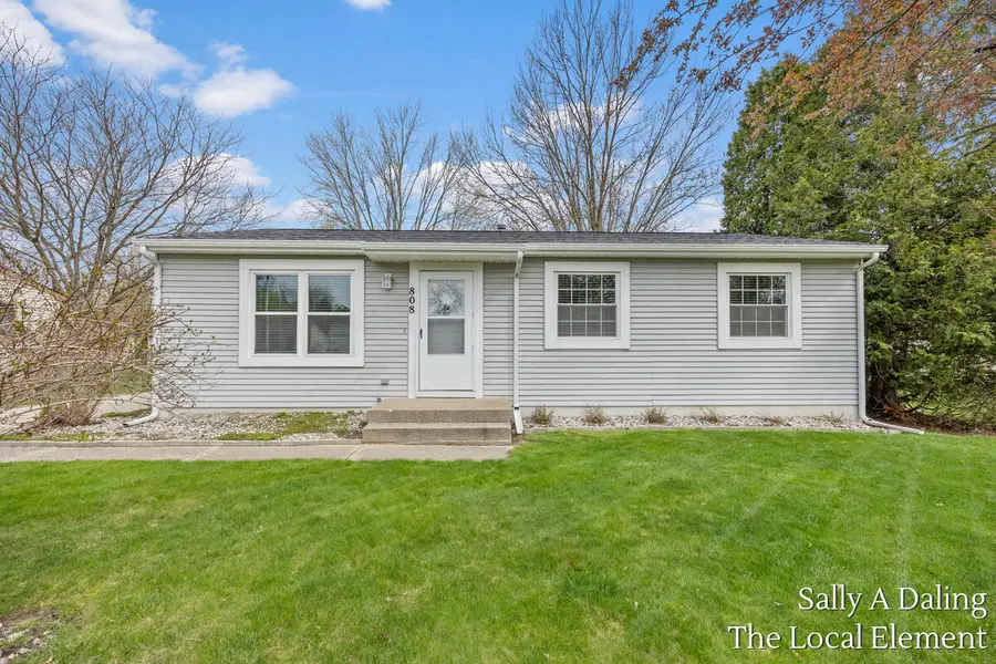 808 E Grant ST, Greenvillecity_montcalm, MI 48838