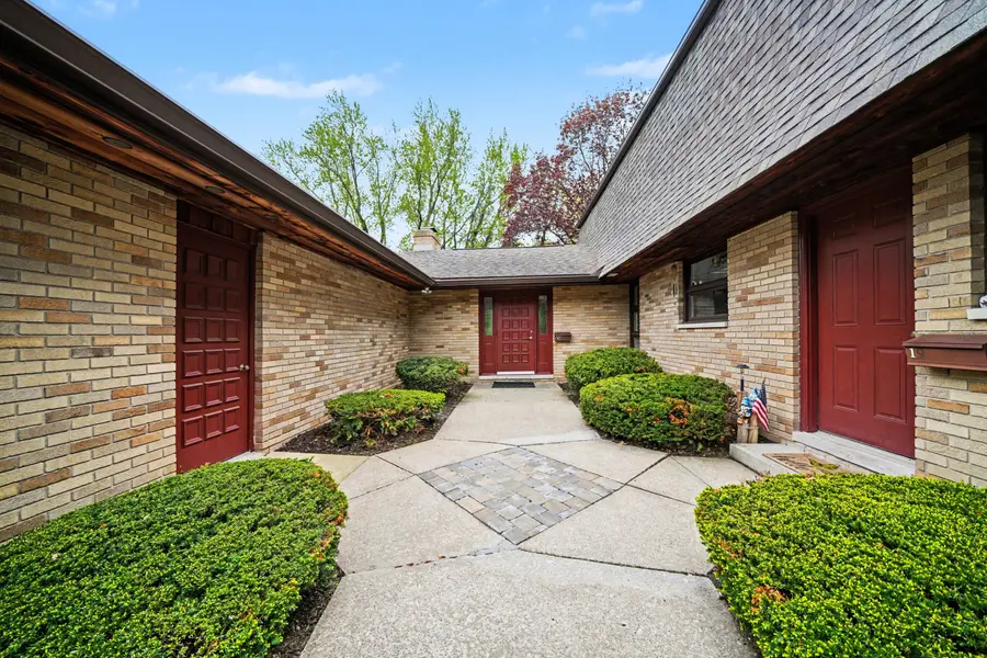 2727 S Lakeshore DR #E 20, Shorehamvillage_berrien, MI 49085