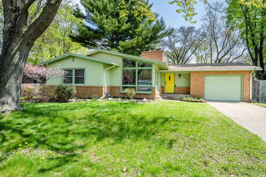 2099 Russell RD, Stjosephchartertownship_berrien, MI 49022