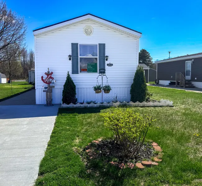 167 Maple CT, Muskegonchartertownship_muskegon, MI 49445