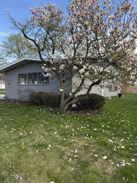 2059 Garland DR, Nortonshorescity_muskegon, MI 49441