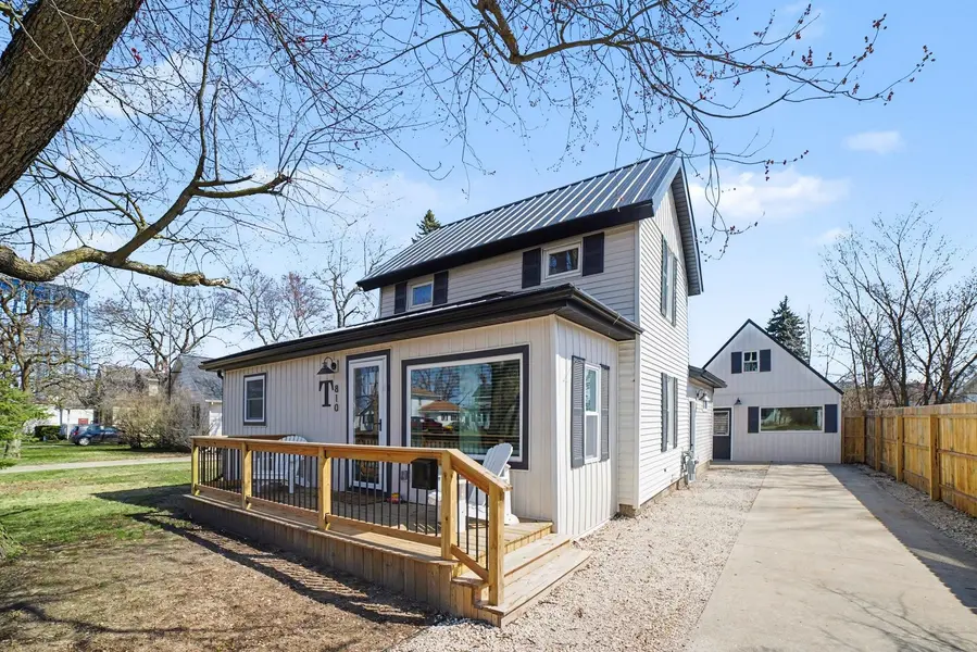 810 N Kinney AVE, Mtpleasantcity_isabella, MI 48858