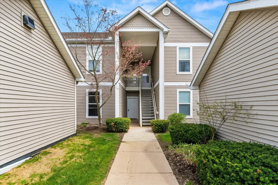 1491 Fox Pointe CIR, Pittsfieldchartertownship_washtenaw, MI 48108