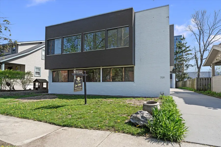 709 Ann ST, Birminghamcity_oakland, MI 48009