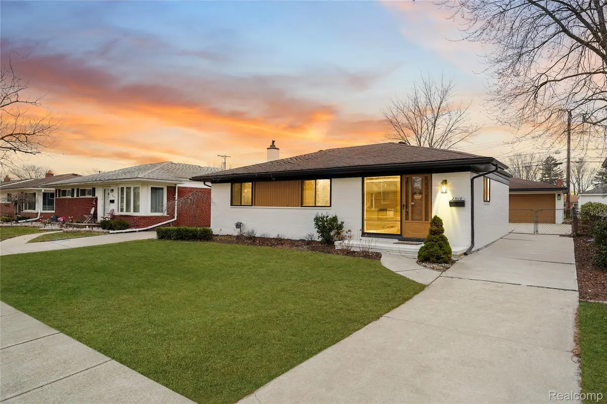 23118 Recreation ST, Stclairshorescity_macomb, MI 48082