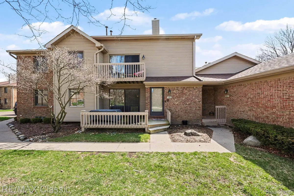 7981 Woodingham #2, Westbloomfieldchartertownship_oakland, MI 48322