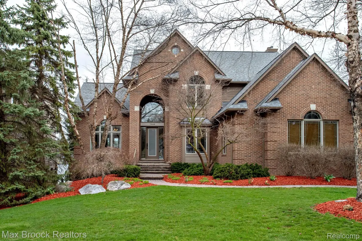 7080 Colony DR, Westbloomfieldchartertownship_oakland, MI 48323