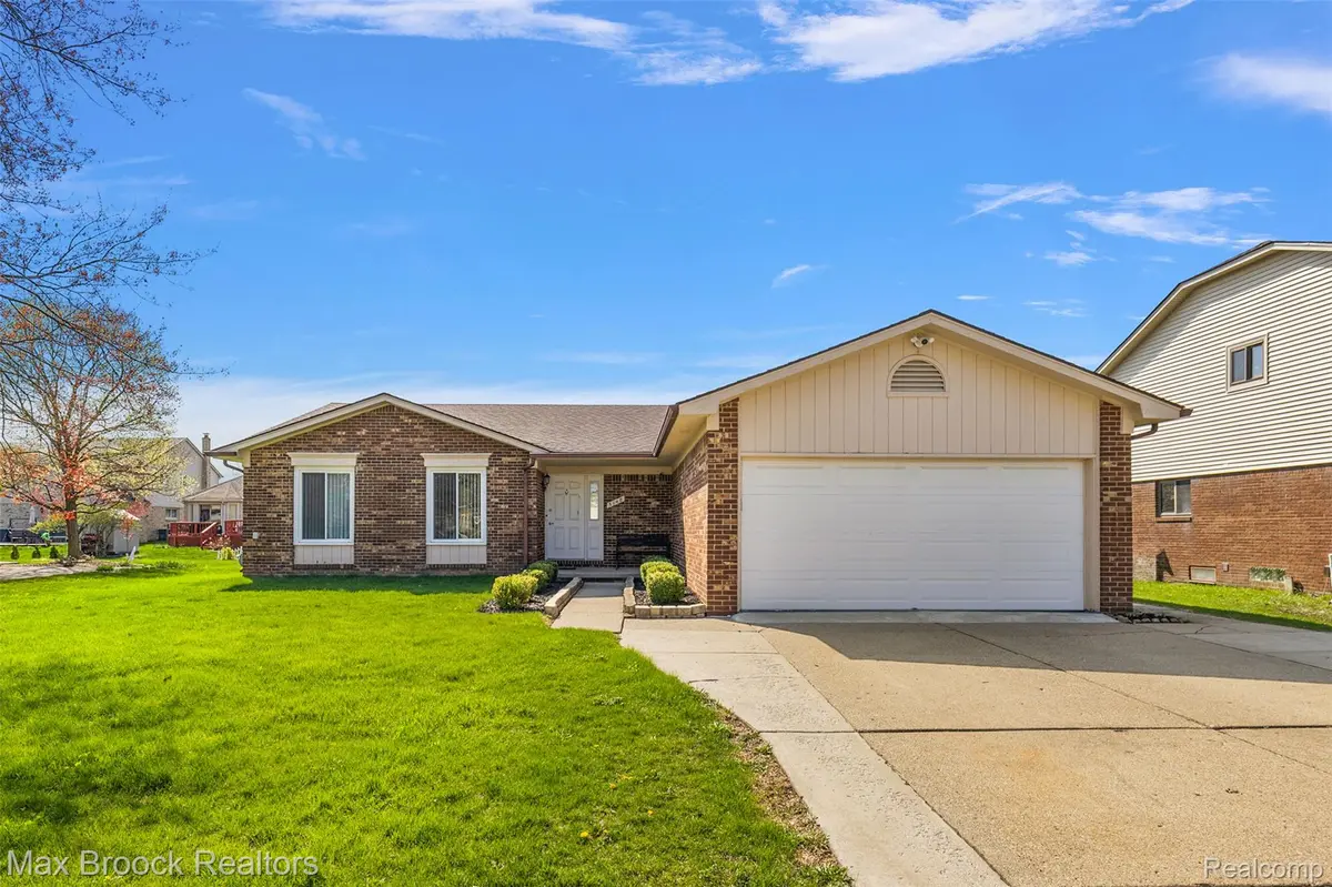 3148 Elphin DR, Sterlingheightscity_macomb, MI 48310