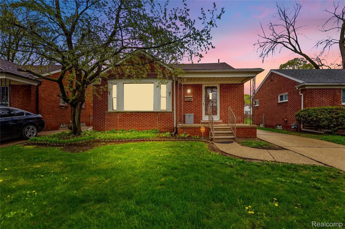 9538 Hazelton, Redfordchartertownship_wayne, MI 48239