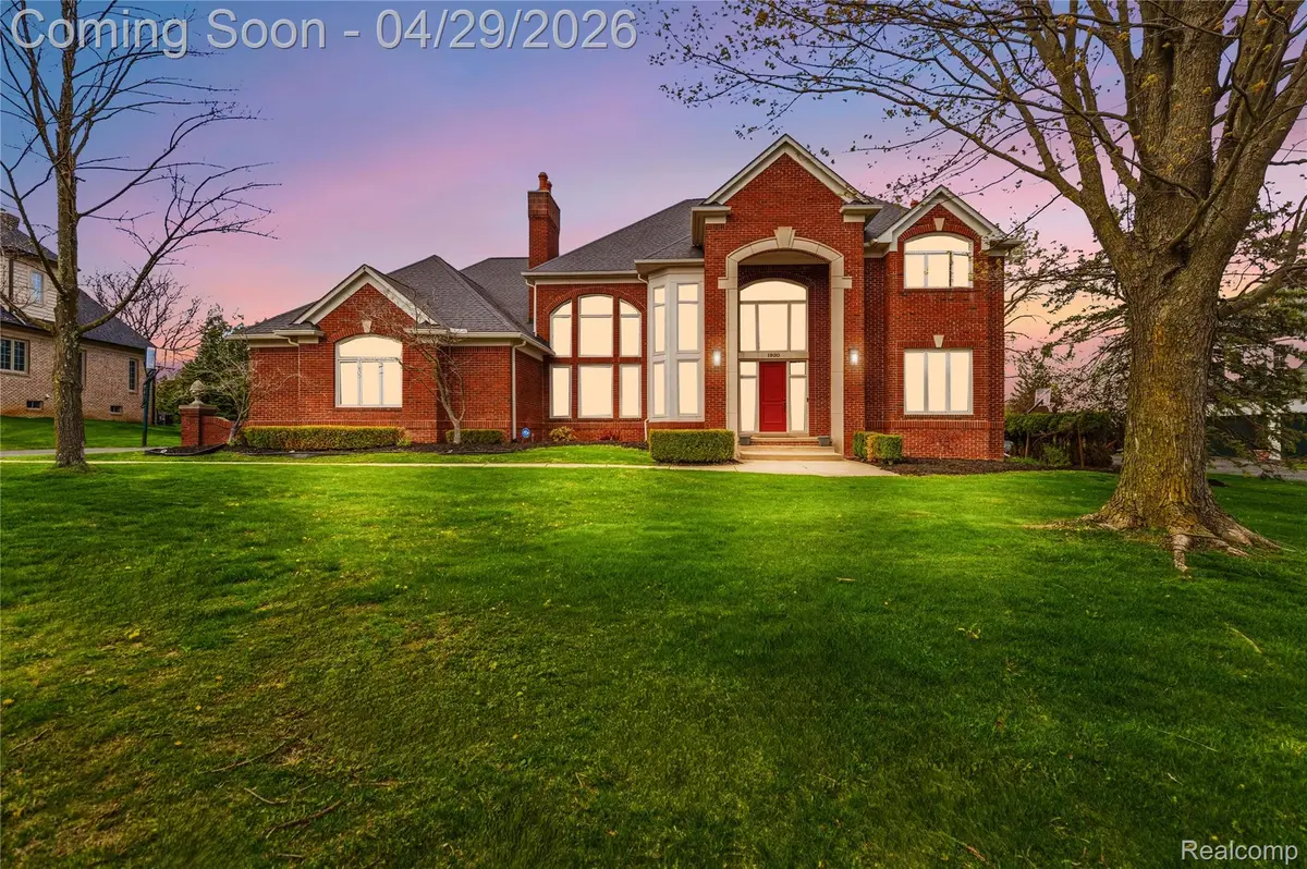 1920 Vinsetta CT, Oaklandchartertownship_oakland, MI 48306