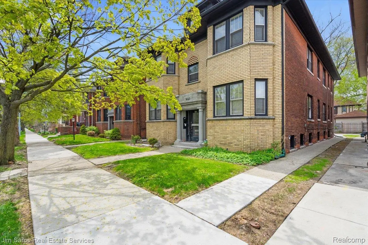 981 2N Beaconsfield AVE, Grossepointeparkcity_wayne, MI 48230