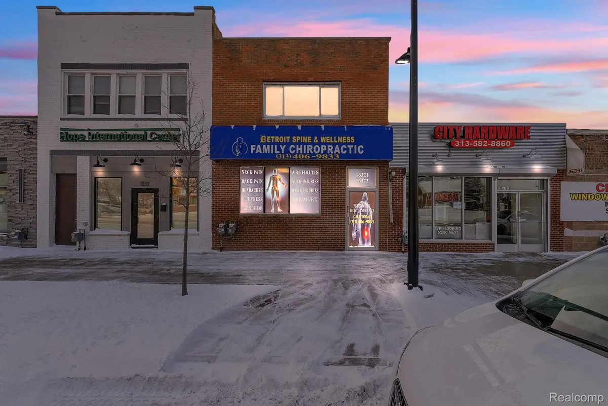 16323 W Warren Ave, Detroitcity_wayne, MI 48228