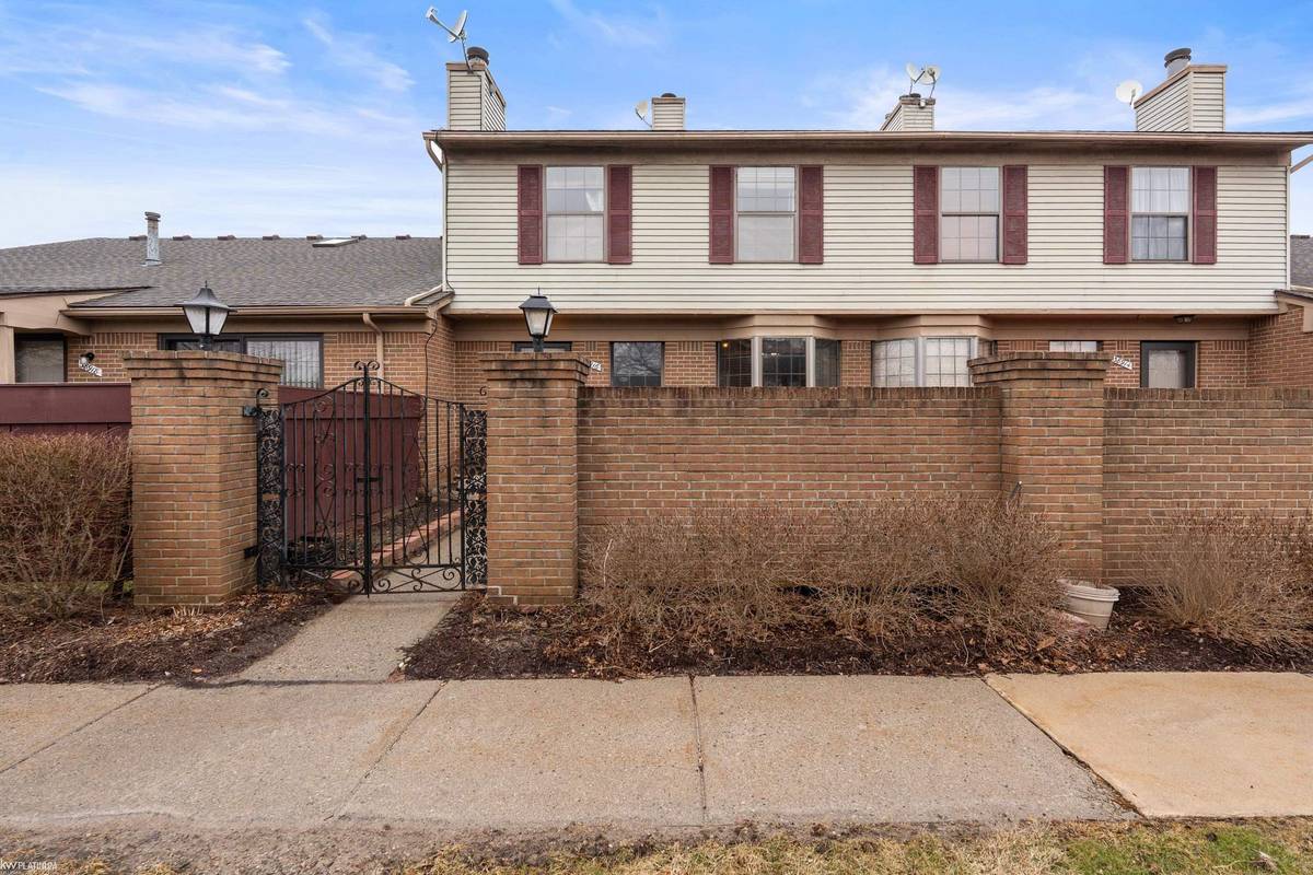 38916 Country CIR, Farmingtonhillscity_oakland, MI 48331