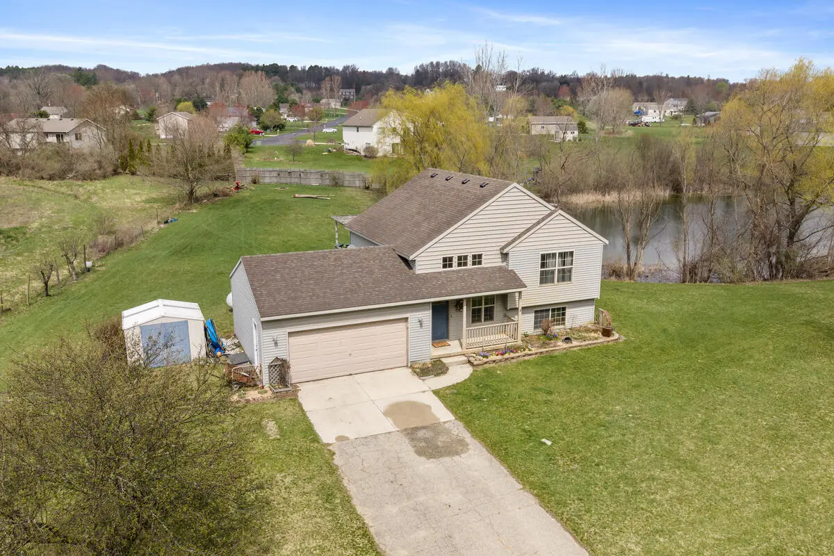 10480 Wolven AVE NE, Algomatownship_kent, MI 49341