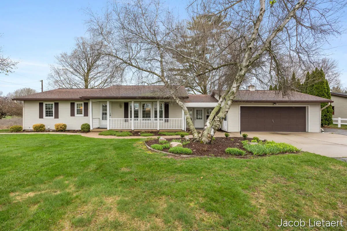 9555 Whittall ST NE, Courtlandtownship_kent, MI 49341