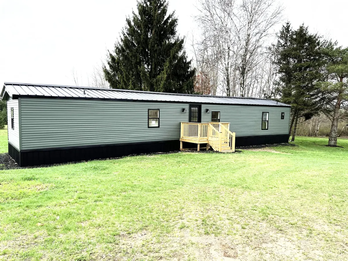 1595 N County Line RD, Belvideretownship_montcalm, MI 48886