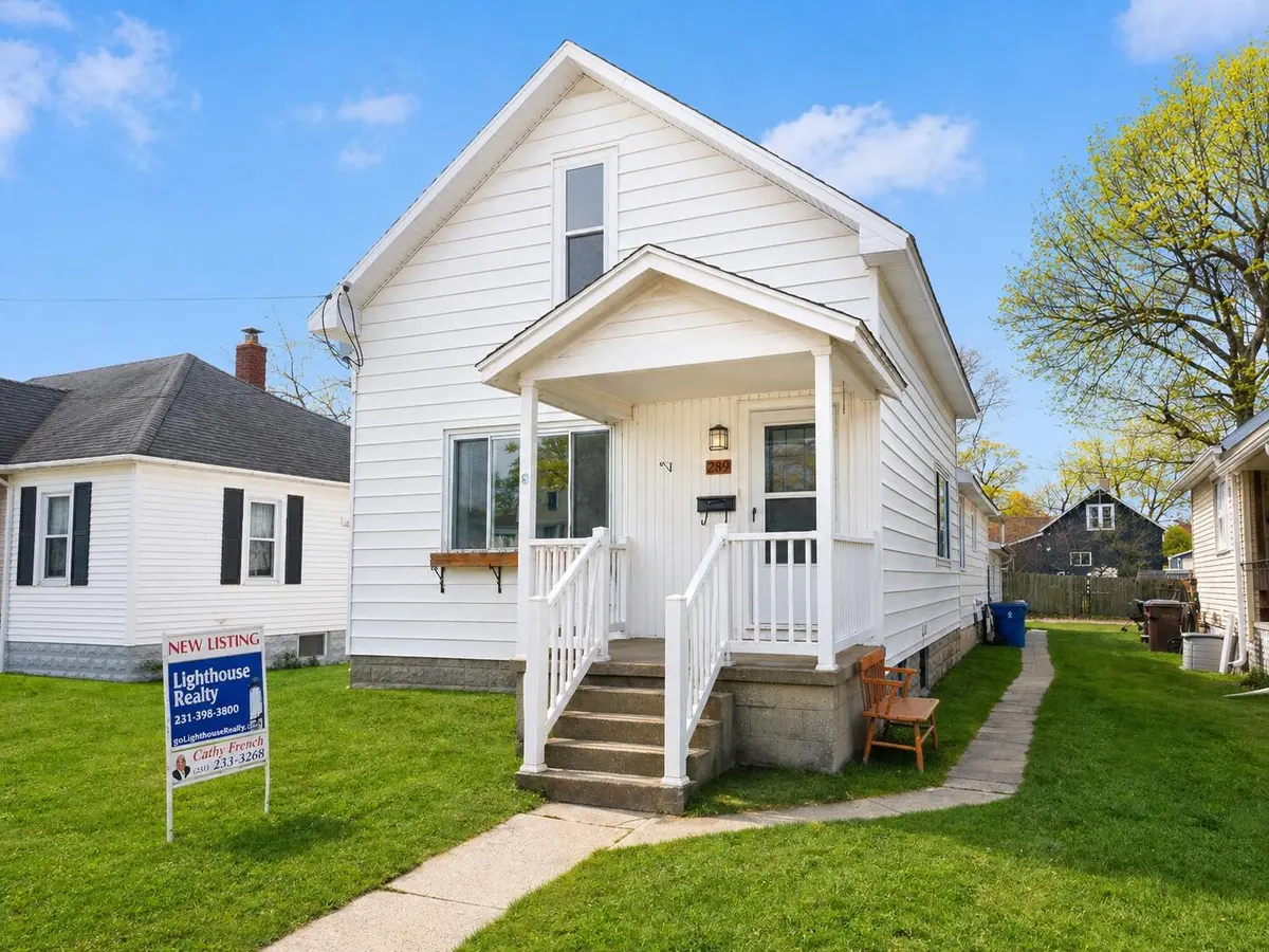 289 6th ST, Manisteecity_manistee, MI 49660